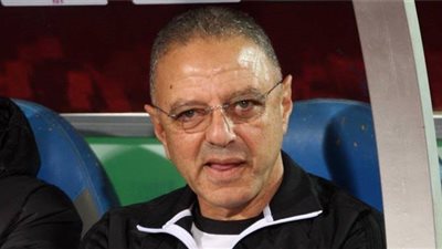 طلعت يوسف: الهزيمة من الأهلي بثلاثية قاسية.. والصفقات والروح سبب فوز الأحمر