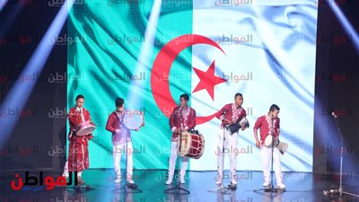 صور| فرقة الجزائر تبدع بمهرجان الفنون الشعبية والتراثية للشباب العربي