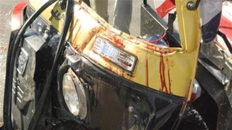 تصادم توك توك وسيارة