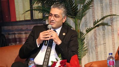 وائل الطناحي يتحدث غدا عن مبادرة حياة كريمة خلال برنامج كلام في الصميم