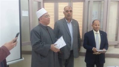 مدير منطقة سوهاج الأزهرية يتفقد برنامج التدريب الخاص بالدمج
