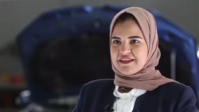 فيديو| أول ميكانيكية فى مصر تروي كواليس دخولها المجال