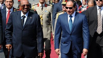 البشير: العلاقات بين مصر والسودان تطورت للأفضل منذ تولى الرئيس السيسي  