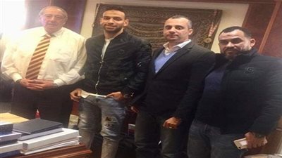 صور.. المقاصة يتعاقد رسميا مع ميدو جابر 3 مواسم ونصف