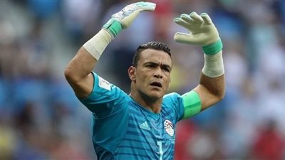 النجوم يقترب من ضم عصام الحضري