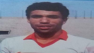 قصة صورة.. أيمن يونس فى سن الشباب بقميص الزمالك