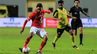 75 دقيقة الأهلى متقدم على دجلة بهدفين 