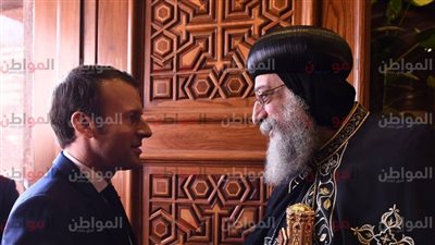فيديو وصور .. ماكرون يدخل التاريخ كأول رئيس فرنسي يزور الكاتدرائية وهذه تفاصيل لقاءه مع البابا