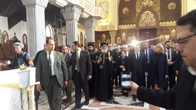 المتحدث الرسمي بإسم الكنيسة الأرثوذكسية يكشف ما كتبه الرئيس الفرنسي في دفتر كبار الزوار 