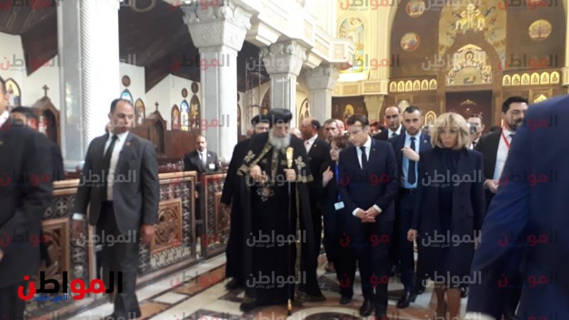 جولة ماكرون في الكاتدرائية