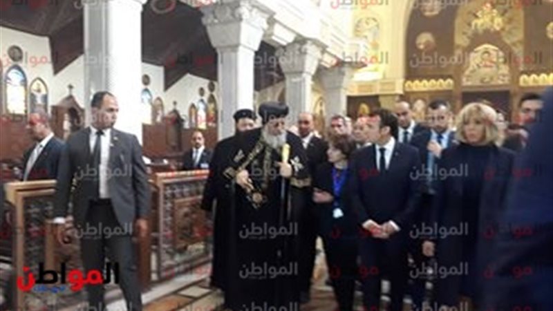 ماكرون فى أماكن عبادة