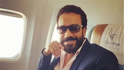 طرح بوستر فيلم عيش حياتك لـ سامح حسين 
