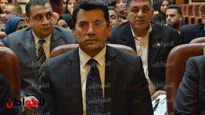 فيديو .. وزير الشباب ينفي إلغاء دورى متحدى الإعاقة