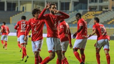 تقسيمة وتدريبات بدنية في مران الأهلي اليوم