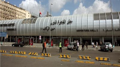 القبض على 41 هاربا في مطار القاهرة الدولي