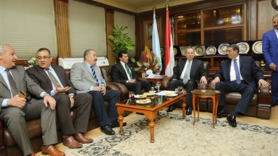 اللواء أحمد عابدين رئيس العاصمة الإدارية يشارك في افتتاح أسبوع شباب الجامعات الـ12