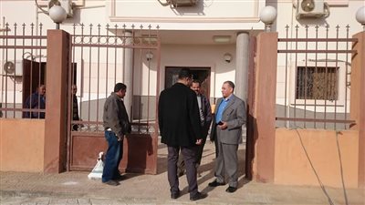 مدير التأمين الصحى بالشرقية يتفقد تطوير المركز الطبي بالعاشر من رمضان