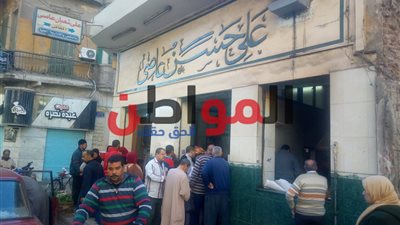 فيديو وصور| أهداه الملك فاروق قدرة ذهب.. الحاج علي عاصي أشهر مطعم فول في مصر