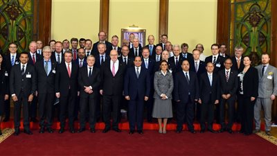 صور.. التفاصيل الكاملة للقاء الرئيس السيسى ووزير الطاقة الألمانى 