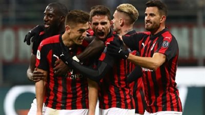 بيونتيك يقود هجوم ميلان ضد روما بالدوري الإيطالي