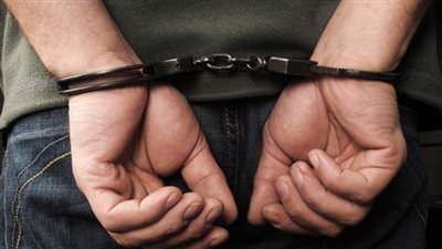 ضبط شاب سابق اتهامه في قضيتي سرقة بالعبور 