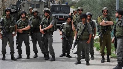 16 قطريًا يتوهون في رحلة صيد.. وإسرائيل توقفهم  