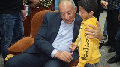 محافظ البحر الأحمر يشهد عرض عرائس الماريونت بـ قصر ثقافة الشلاتين