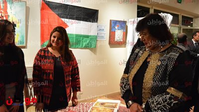 صور.. وزيرة الثقافة تتفقد معرض الحرف التراثية بـ مهرجان الثقافة الإسلامية في الأوبرا