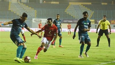فيديو.. الأهلي يخطف إنبي بثنائية في مباراة مثيرة