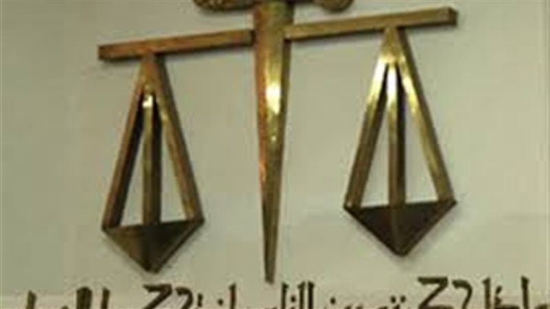 إحالة مدير ومسئول