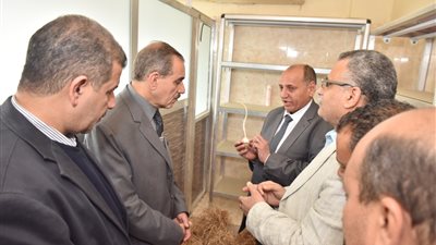محافظ أسيوط يتفقد محطة البحوث الزراعية