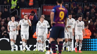 لوكاس فاسكيز يتقدم لصالح ريال مدريد ضد برشلونة في الشوط الأول