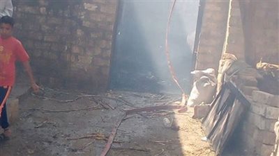 النيران تلتهم منزلا وتصيب مالكه في سوهاج