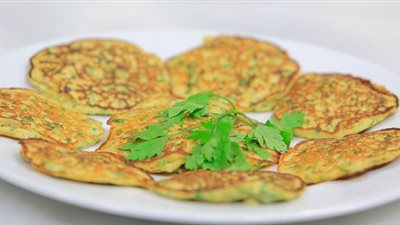 لو ولادك بيحبوها.. فطائر البطاطس بالجبنة اللذيذة