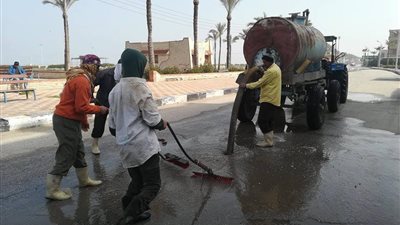 رئيس مدينة بلطيم يتابع رفع مياه الأمطار من الشوارع 