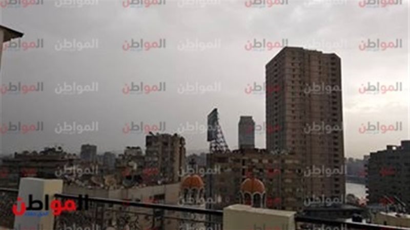  أصوات الرعد تعلو