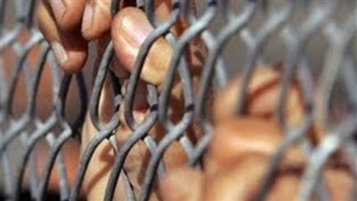 حبس 26 شابًا لتجارتهم بالمواد المخدرة بشبرا الخيمة
