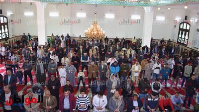 صور.. توافد الأهالي على مساجد الشرقية لتأدية شعائر صلاة الجمعة صلاة الجمعة