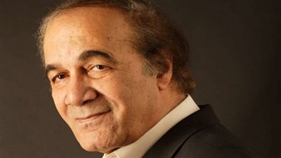 فنانون هربوا من الموت في 2019 .. آخرهم محمود ياسين