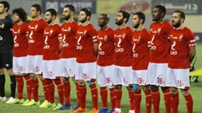 صور.. لاعبو الأهلي يتوافدون على مطار القاهرة للسفر إلي تنزانيا