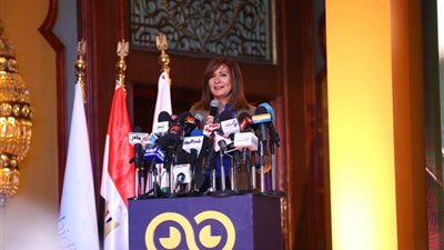 وزيرة الهجرة: مبادرة عنيك فى عنينا نتاج مجهود جماعي