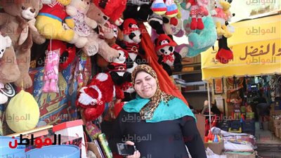 فيديو| إسكندرية بقى لونها أحمر .. تقاليع جديدة في عيد الحب 2019.. وأسعار الدباديب مفاجأة