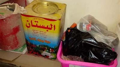 تحرير 12 محضر جنحة صحية لمتداولي الأغذية بإهناسيا غرب بنى سويف 