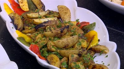 ياجمالو.. طريقة عمل سلطة بطاطس بالفلفل المشوي اللذيذ