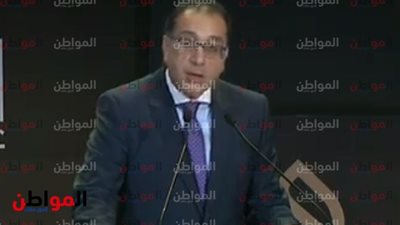  مصطفى مدبولى فى معرض 