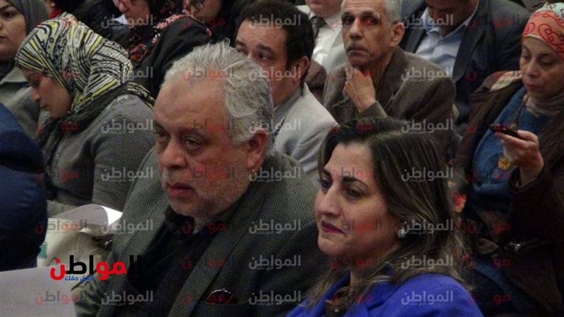  أشرف زكي نقيب المهن