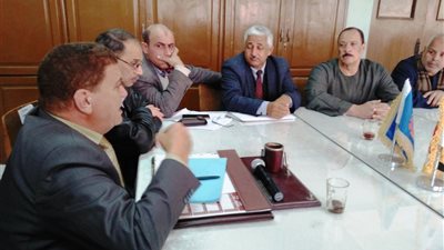 صور| وكيل زراعة البحيرة يعقد اجتماعا مع رؤساء الجمعيات لهذا السبب