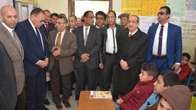 تجريع تلاميذ الإبتدائي ضد الطفيليات المعوية بالشرقية