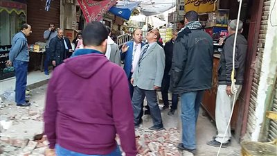 صور| انهيار جزئي بأحد العقارات القديمة بكفر الشيخ