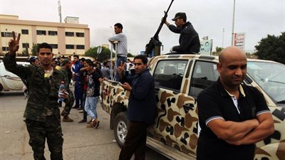 46 إرهابى يسلمون أنفسهم للجيش الليبي في درنة